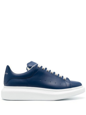 

Oversized low-top sneakers, Alexander McQueen Oversized low-top sneakers