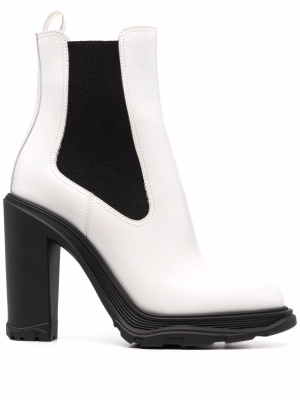 

Two-tone leather boots, Alexander McQueen Two-tone leather boots