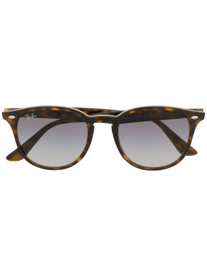 

Square frame sunglasses, Ray-Ban Square frame sunglasses