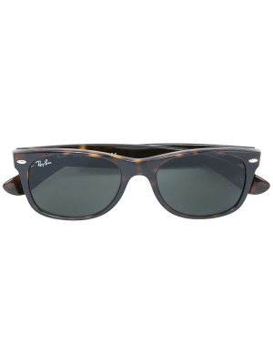 

Square shaped sunglasses, Ray-Ban Square shaped sunglasses