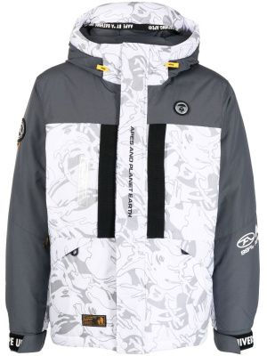 

Logo-patch hooded jacket, AAPE BY *A BATHING APE® Logo-patch hooded jacket