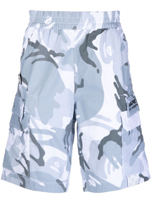 

Camouflage-print cargo shorts, AAPE BY *A BATHING APE® Camouflage-print cargo shorts