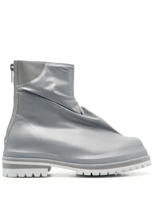 

Metallic ankle boots, 424 Metallic ankle boots