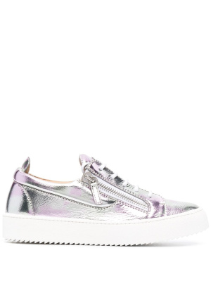 

Metallic leather low-top sneakers, Giuseppe Zanotti Metallic leather low-top sneakers