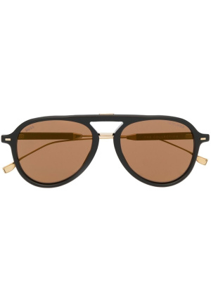 

Pilot-frame design sunglasses, BOSS Pilot-frame design sunglasses
