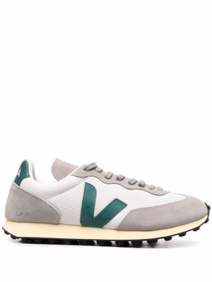 

Logo-patch suede sneakers, VEJA Logo-patch suede sneakers