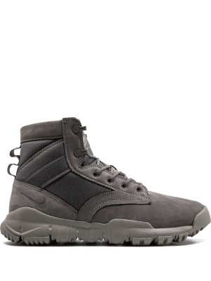 

SFB 6 NSW "Dark Mushroom" leather boots, Nike SFB 6 NSW "Dark Mushroom" leather boots