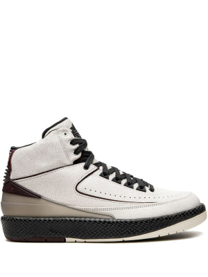 

2 sneakers, Jordan 2 sneakers
