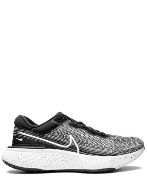 

ZoomX Invincible Run Flyknit "Oreo" sneakers, Nike ZoomX Invincible Run Flyknit "Oreo" sneakers