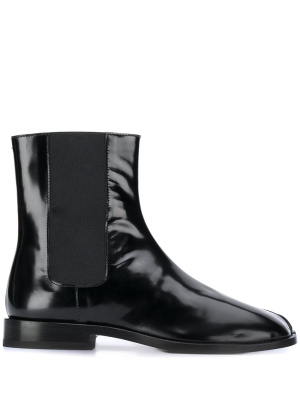 

Tabi toe ankle boots, Maison Margiela Tabi toe ankle boots