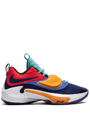 

Zoom Freak 3 "AntetokounBros" sneakers, Nike Zoom Freak 3 "AntetokounBros" sneakers
