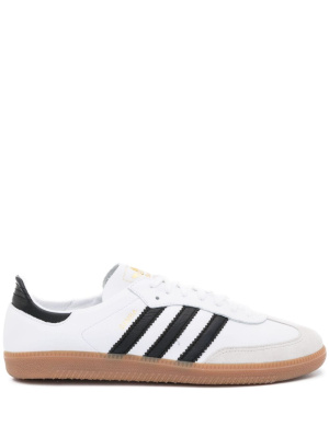 

Logo-print low-top sneakers, Adidas Logo-print low-top sneakers