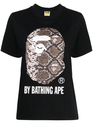 

Logo-print detail T-shirt, A BATHING APE® Logo-print detail T-shirt