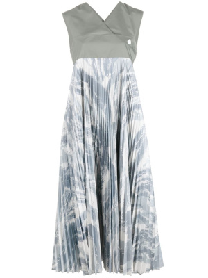 

X HYKE abstract-print pleated dress, Moncler X HYKE abstract-print pleated dress