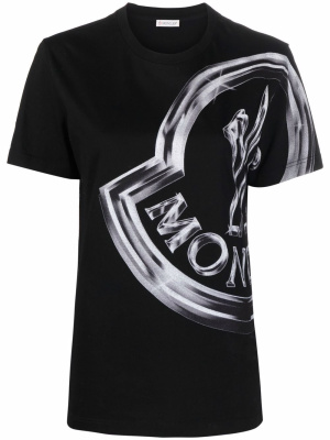 

Logo-print short-sleeve T-shirt, Moncler Logo-print short-sleeve T-shirt