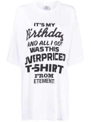 

Birthday graphic-print T-shirt, VETEMENTS Birthday graphic-print T-shirt