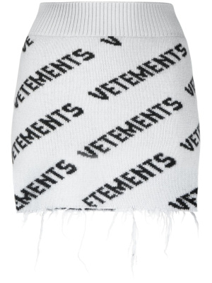 

Logo intarsia-knit miniskirt, VETEMENTS Logo intarsia-knit miniskirt