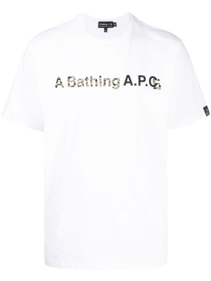 

Logo-print detail T-shirt, A BATHING APE® Logo-print detail T-shirt