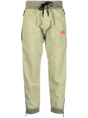 

Logo-patch straight trousers, Dsquared2 Logo-patch straight trousers