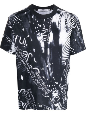 

Graphic-print cottonT-shirt, Calvin Klein Jeans Graphic-print cottonT-shirt