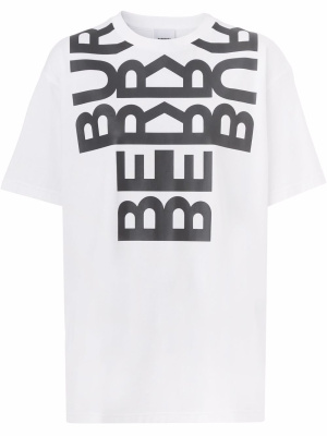 

Logo-print oversized T-shirt, Burberry Logo-print oversized T-shirt