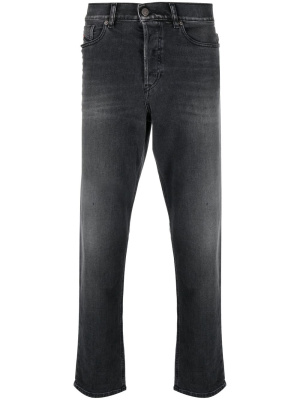 

Logo-patch straight-leg jeans, Diesel Logo-patch straight-leg jeans