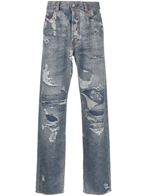 

2010 straight-leg jeans, Diesel 2010 straight-leg jeans