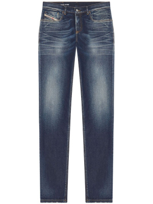 

2023 D-Finitive low-rise tapered jeans, Diesel 2023 D-Finitive low-rise tapered jeans