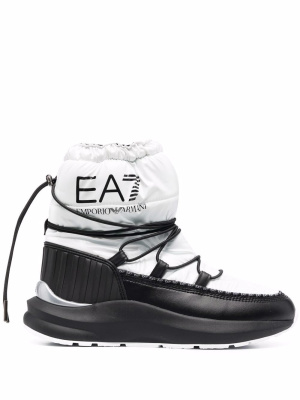 

Logo-print snow boots, Ea7 Emporio Armani Logo-print snow boots