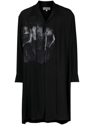 

Graphic-print longline shirt, Yohji Yamamoto Graphic-print longline shirt