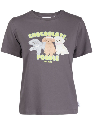 

Logo-print crew-neck T-shirt, CHOCOOLATE Logo-print crew-neck T-shirt