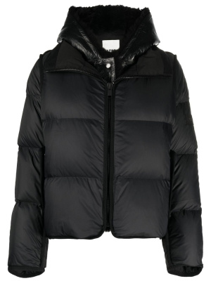 

Logo-patch puffer coat, Yves Salomon Logo-patch puffer coat