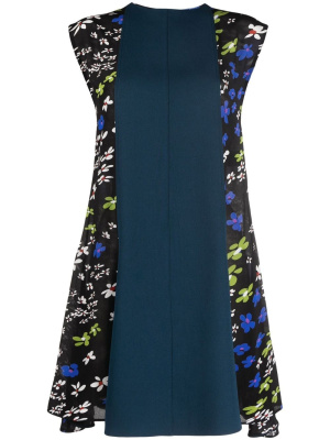 

Floral print panelled sleevlees dress, Nina Ricci Floral print panelled sleevlees dress