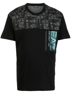 

Logo-print zipped T-shirt, Ea7 Emporio Armani Logo-print zipped T-shirt