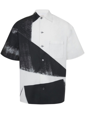 

Graphic-print short-sleeve shirt, Alexander McQueen Graphic-print short-sleeve shirt