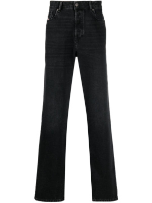 

Logo-patch straight-leg jeans, Diesel Logo-patch straight-leg jeans