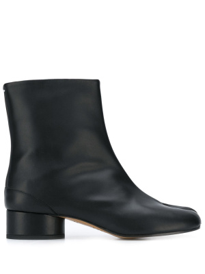 

Tabi ankle boots, Maison Margiela Tabi ankle boots