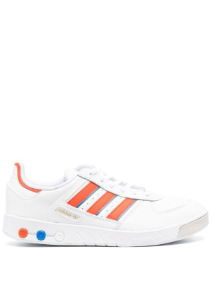 

Contrast-stipe low-top sneakers, Adidas Contrast-stipe low-top sneakers