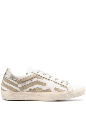 

Distressed low-top sneakers, Golden Goose Distressed low-top sneakers