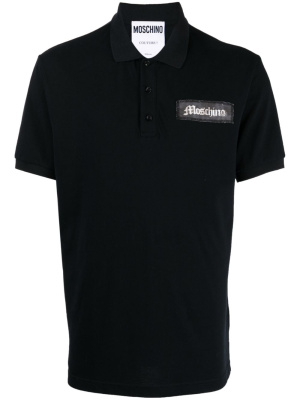

Gothic logo-patch polo shirt, Moschino Gothic logo-patch polo shirt