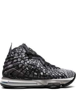 

LeBron 17 "Black/White" sneakers, Nike LeBron 17 "Black/White" sneakers