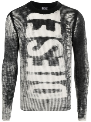 

Logo-print long-sleeve jumper, Diesel Logo-print long-sleeve jumper