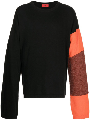 

Contrast-panel knitted sweater, 424 Contrast-panel knitted sweater