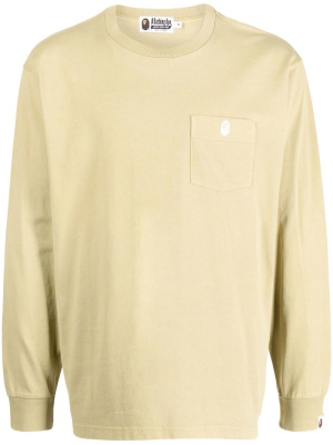 

Logo-patch crew-neck T-shirt, A BATHING APE® Logo-patch crew-neck T-shirt