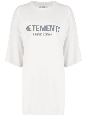 

Limited Edition logo-print cotton T-shirt, VETEMENTS Limited Edition logo-print cotton T-shirt