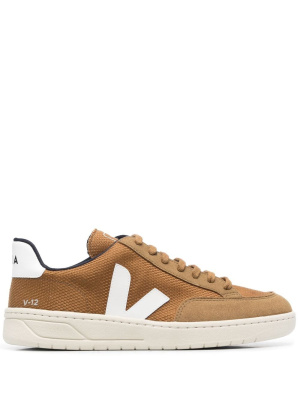 

Logo-patch low-top sneakers, VEJA Logo-patch low-top sneakers