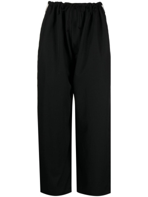 

Elasticated-waist cropped trousers, Yohji Yamamoto Elasticated-waist cropped trousers