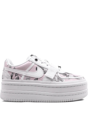 

Vandal 2K sneakers, Nike Vandal 2K sneakers