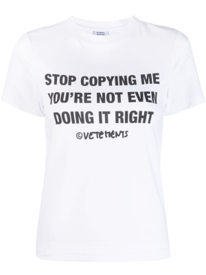 

Slogan-print crew-neck T-shirt, VETEMENTS Slogan-print crew-neck T-shirt