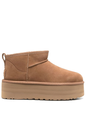 

Chunky-sole ankle boot, UGG Chunky-sole ankle boot